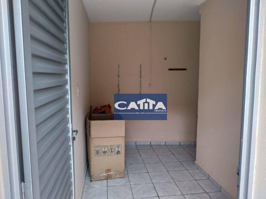 Casa à venda e aluguel com 3 quartos, 200m² - Foto 24