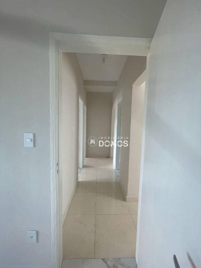 Apartamento à venda com 3 quartos, 90m² - Foto 4