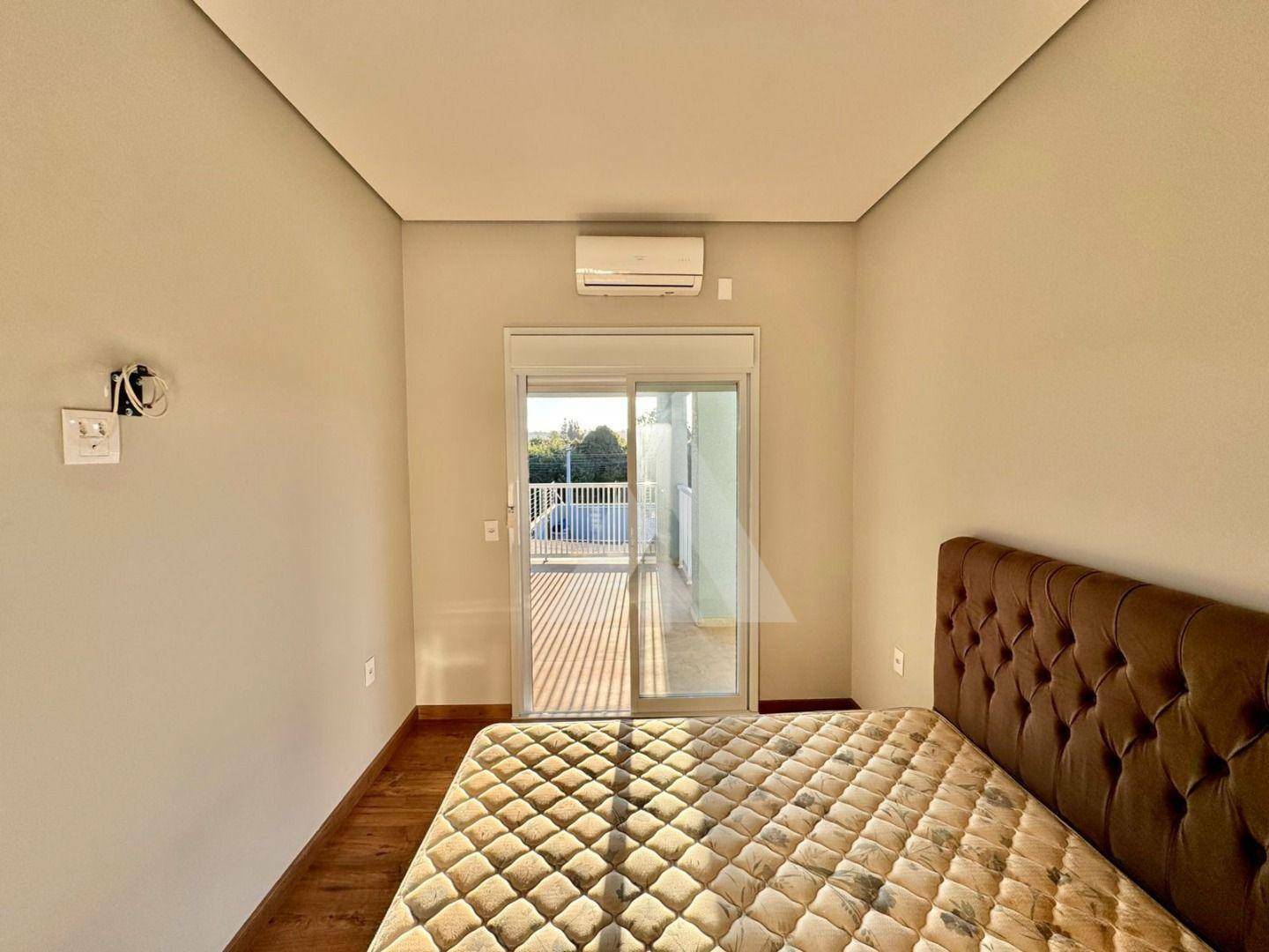 Casa à venda com 2 quartos, 130m² - Foto 4