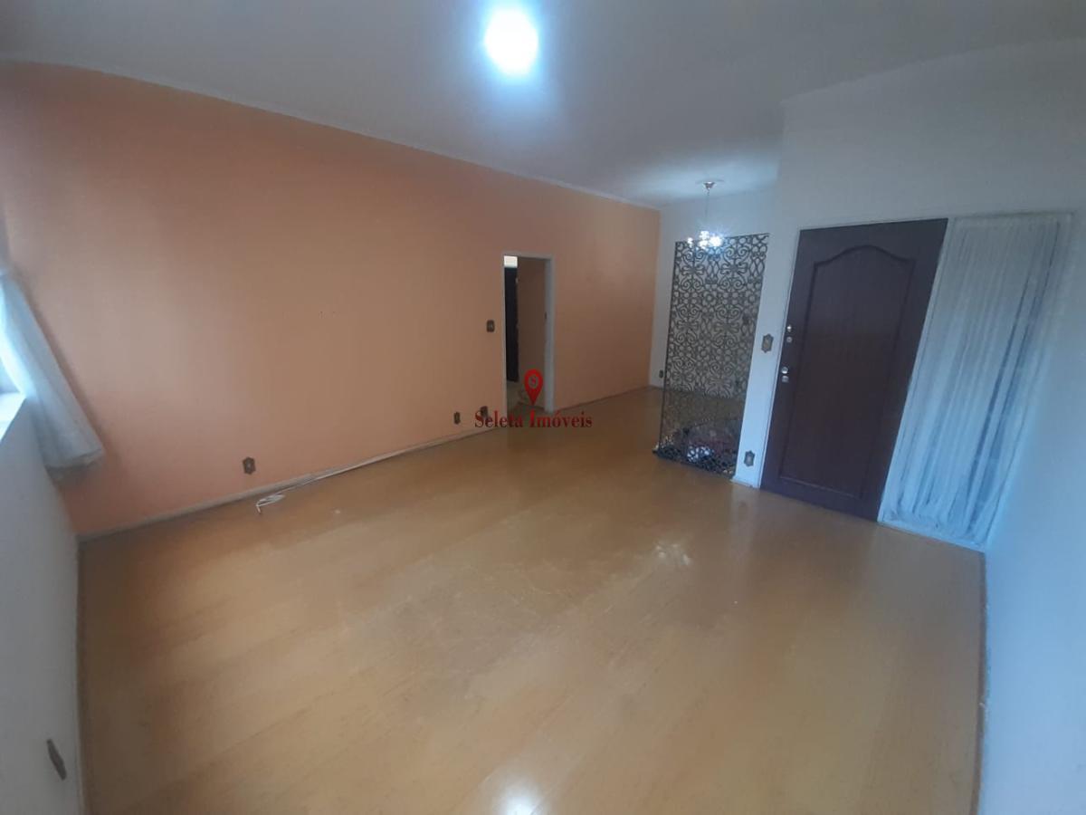 Apartamento à venda com 3 quartos, 170m² - Foto 1