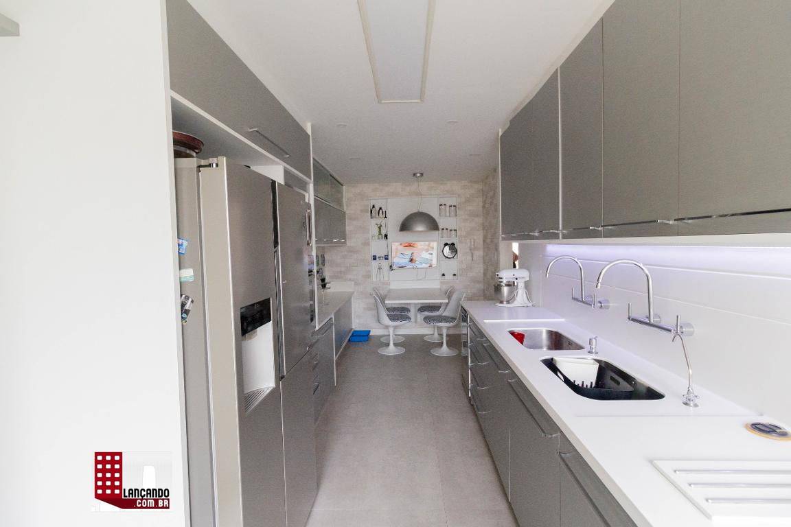 Apartamento à venda com 4 quartos, 225m² - Foto 3