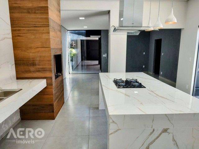 Casa à venda e aluguel com 3 quartos, 220m² - Foto 15