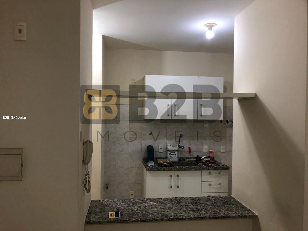 Apartamento à venda com 1 quarto, 32m² - Foto 3