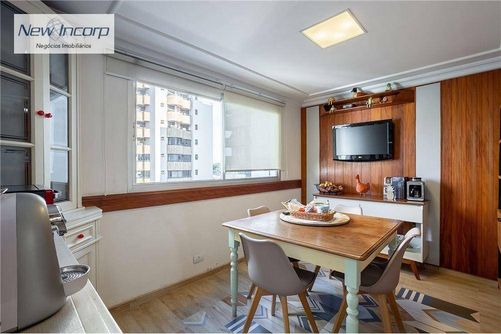 Apartamento à venda com 3 quartos, 208m² - Foto 12