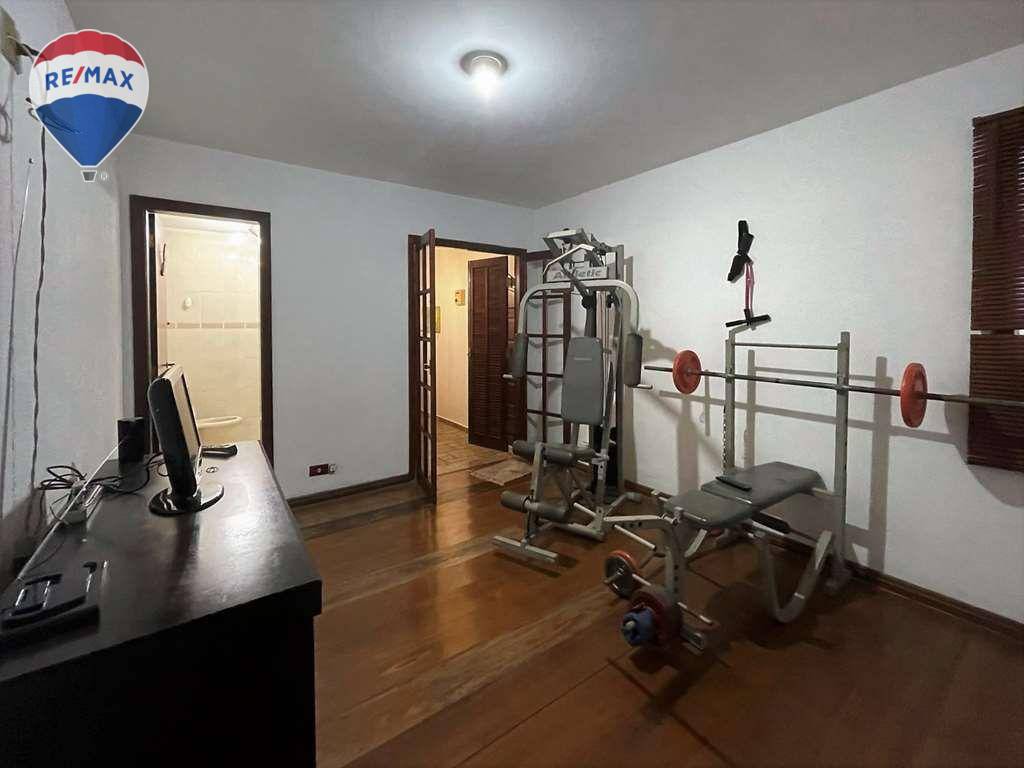 Casa para alugar com 5 quartos, 471m² - Foto 22