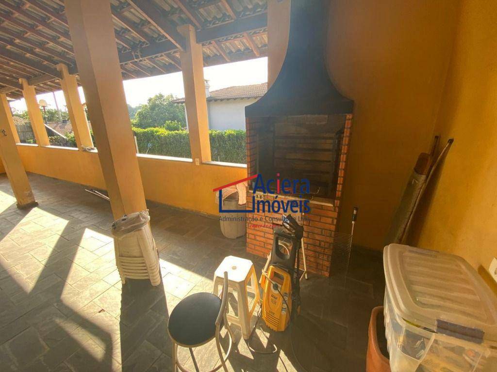 Casa de Condomínio à venda com 3 quartos, 320m² - Foto 32