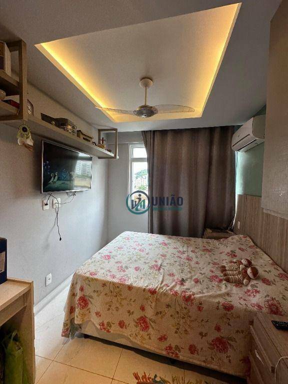 Apartamento à venda com 2 quartos, 75m² - Foto 12