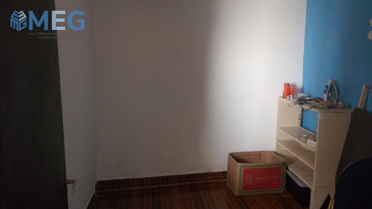 Casa à venda com 4 quartos, 95m² - Foto 15