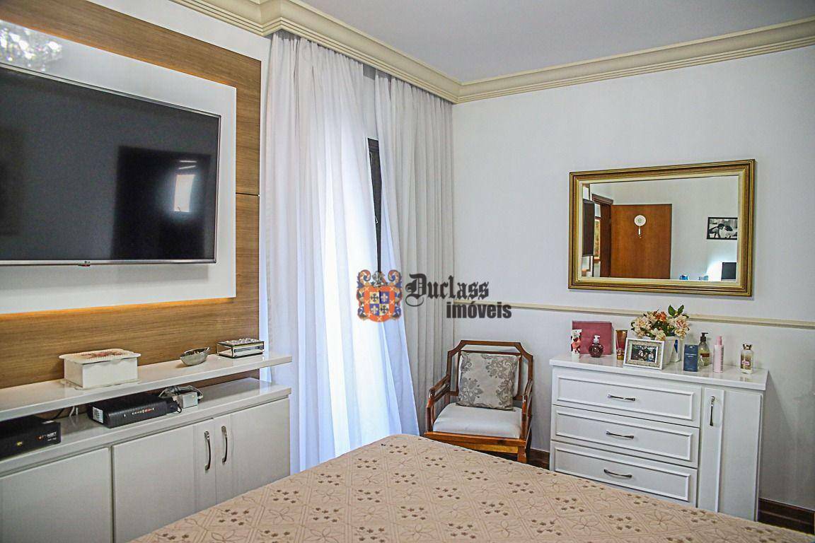 Apartamento à venda com 3 quartos, 207m² - Foto 3