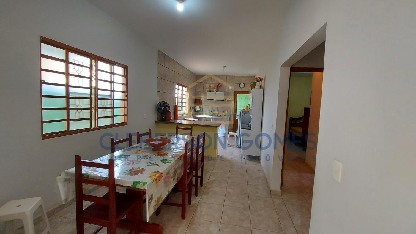 Casa à venda com 3 quartos, 250m² - Foto 6