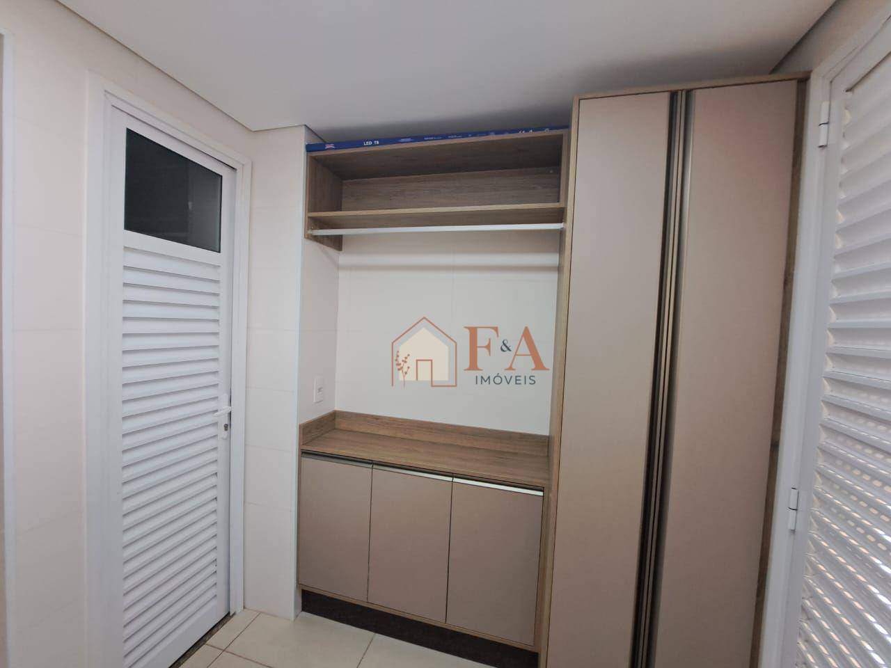 Apartamento à venda com 3 quartos, 150m² - Foto 15