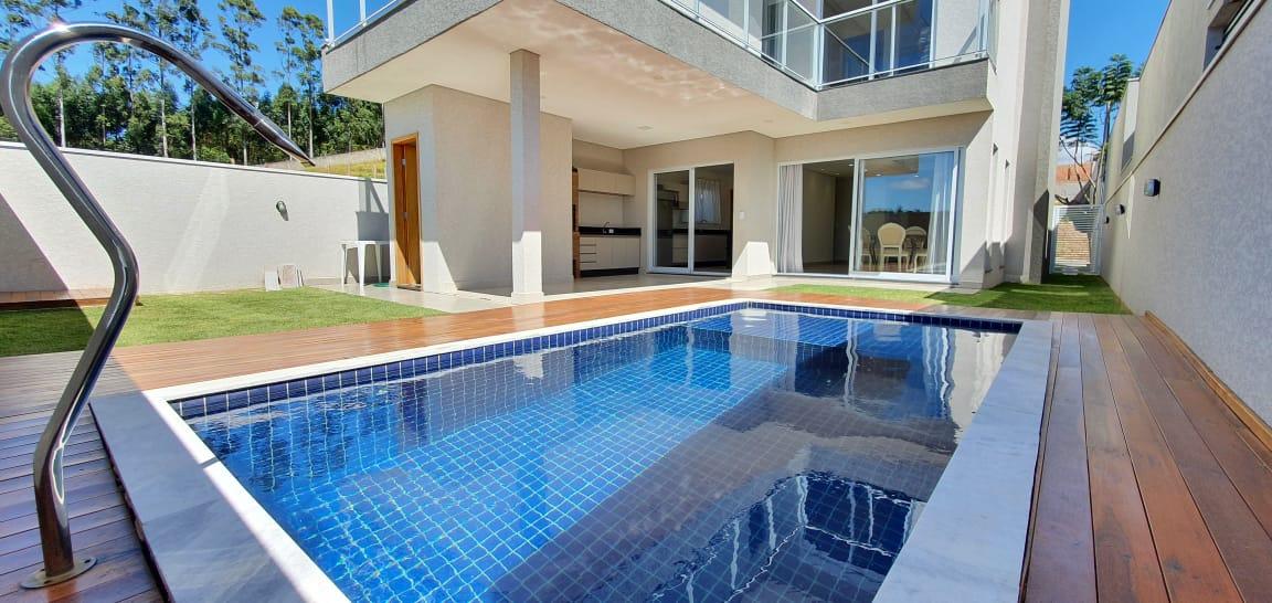 Casa de Condomínio à venda e aluguel com 3 quartos, 240m² - Foto 1