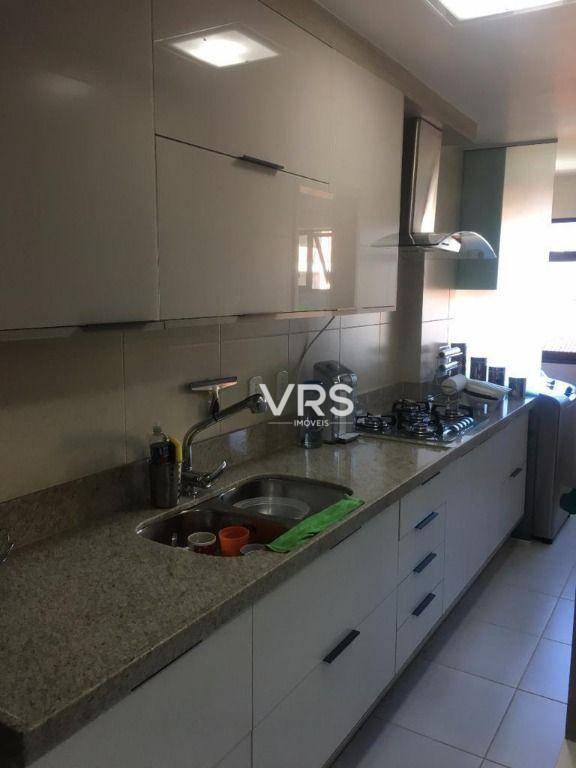 Cobertura à venda com 3 quartos, 240m² - Foto 6