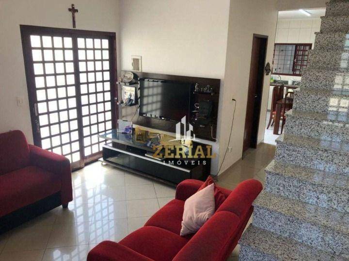 Sobrado à venda com 3 quartos, 290m² - Foto 1