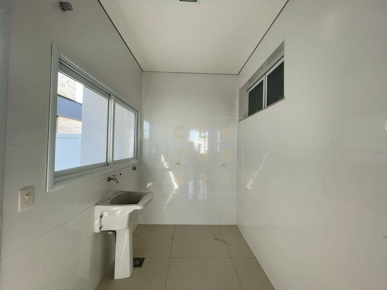 Casa de Condomínio à venda e aluguel com 3 quartos, 226m² - Foto 9