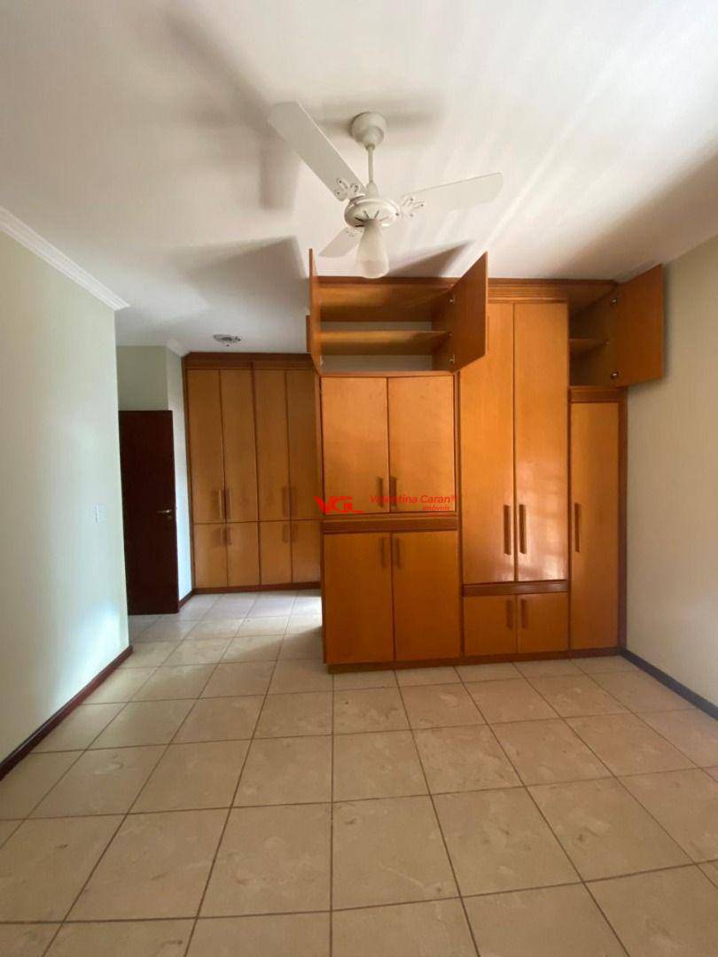 Casa à venda com 4 quartos, 207m² - Foto 15