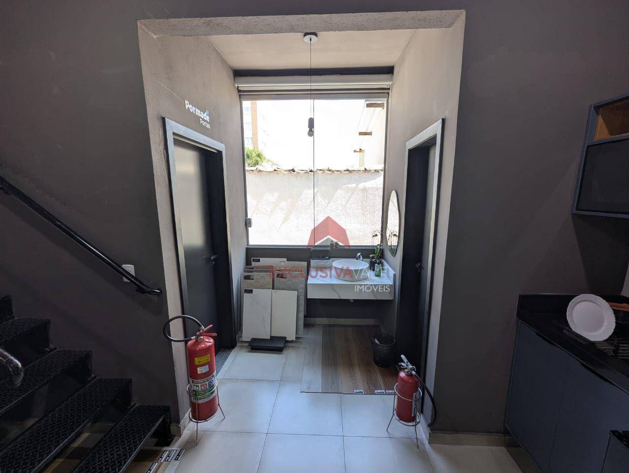 Depósito-Galpão-Armazém para alugar, 140m² - Foto 5