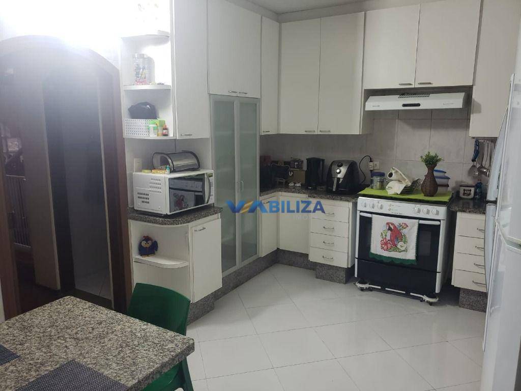 Sobrado à venda com 3 quartos, 218m² - Foto 7