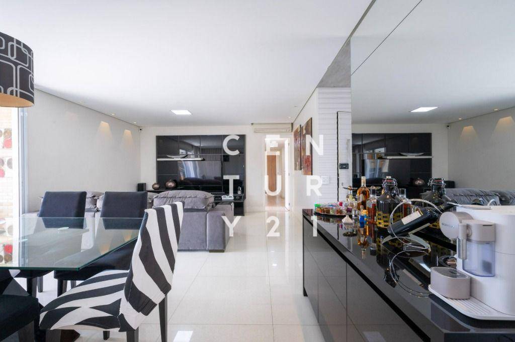 Apartamento à venda com 4 quartos, 162m² - Foto 8