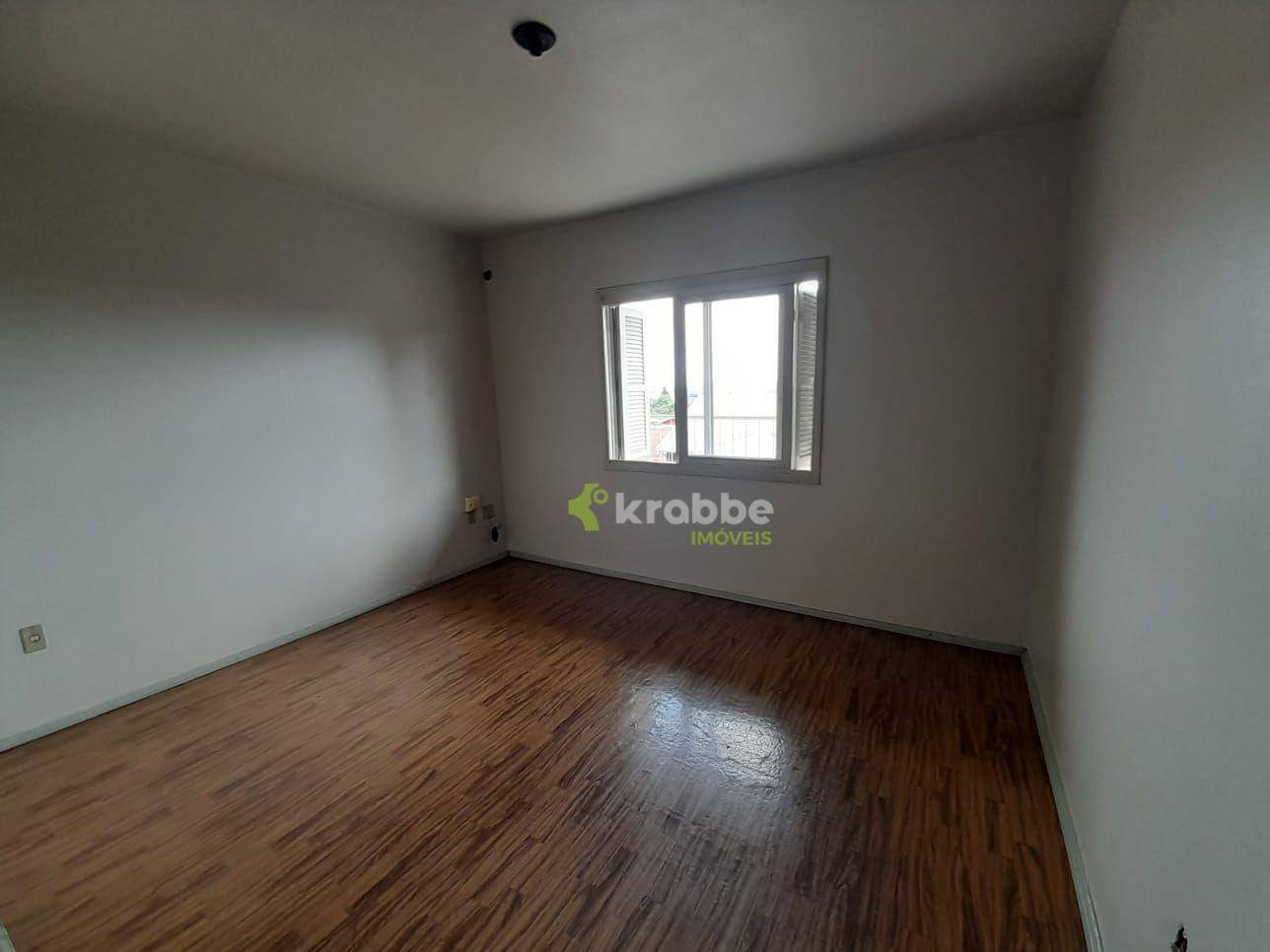 Apartamento à venda e aluguel com 3 quartos, 99m² - Foto 4