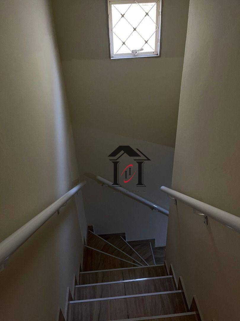 Casa à venda com 2 quartos, 118m² - Foto 11