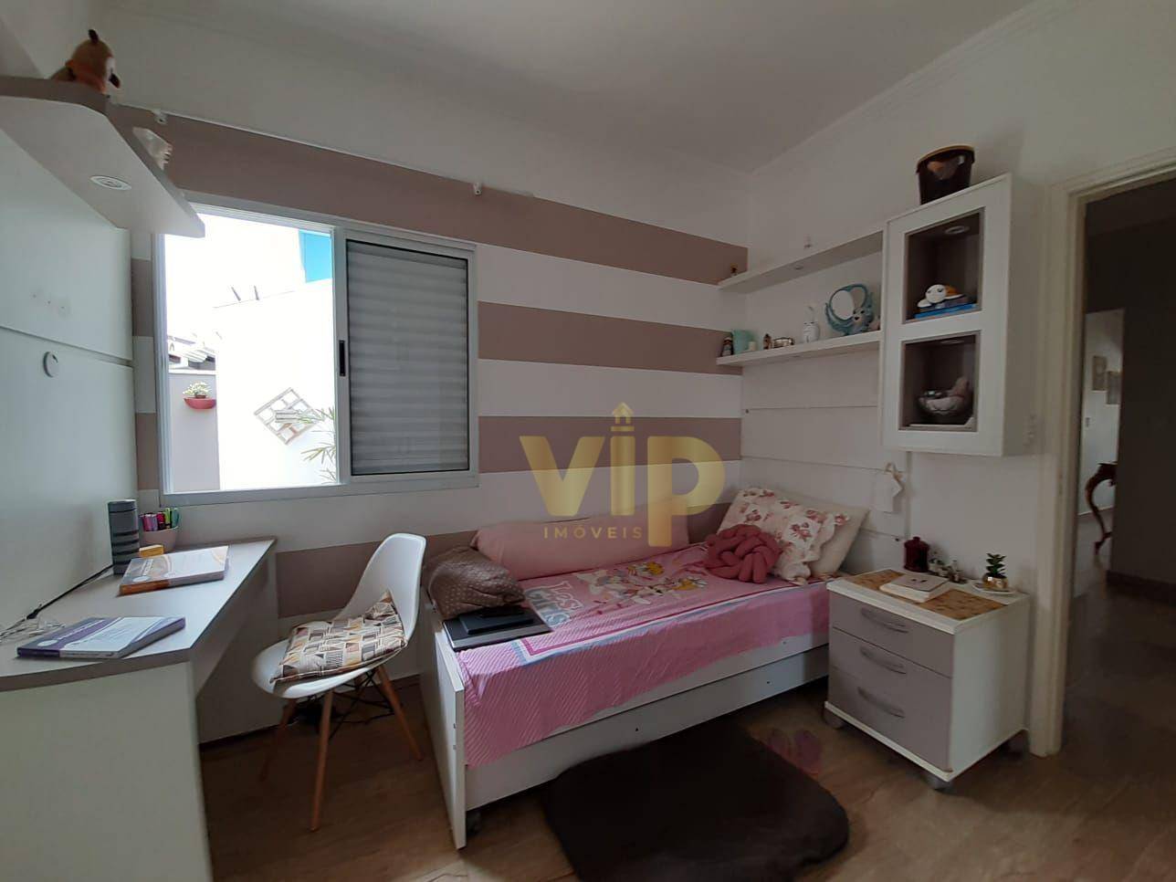 Casa à venda com 3 quartos, 286m² - Foto 6