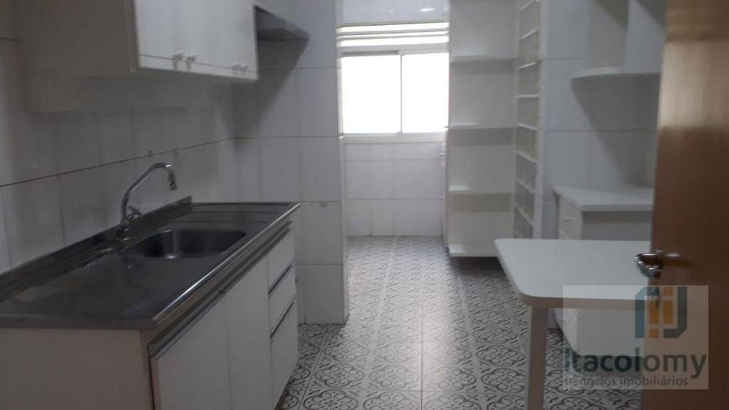 Apartamento para alugar com 2 quartos, 101m² - Foto 8