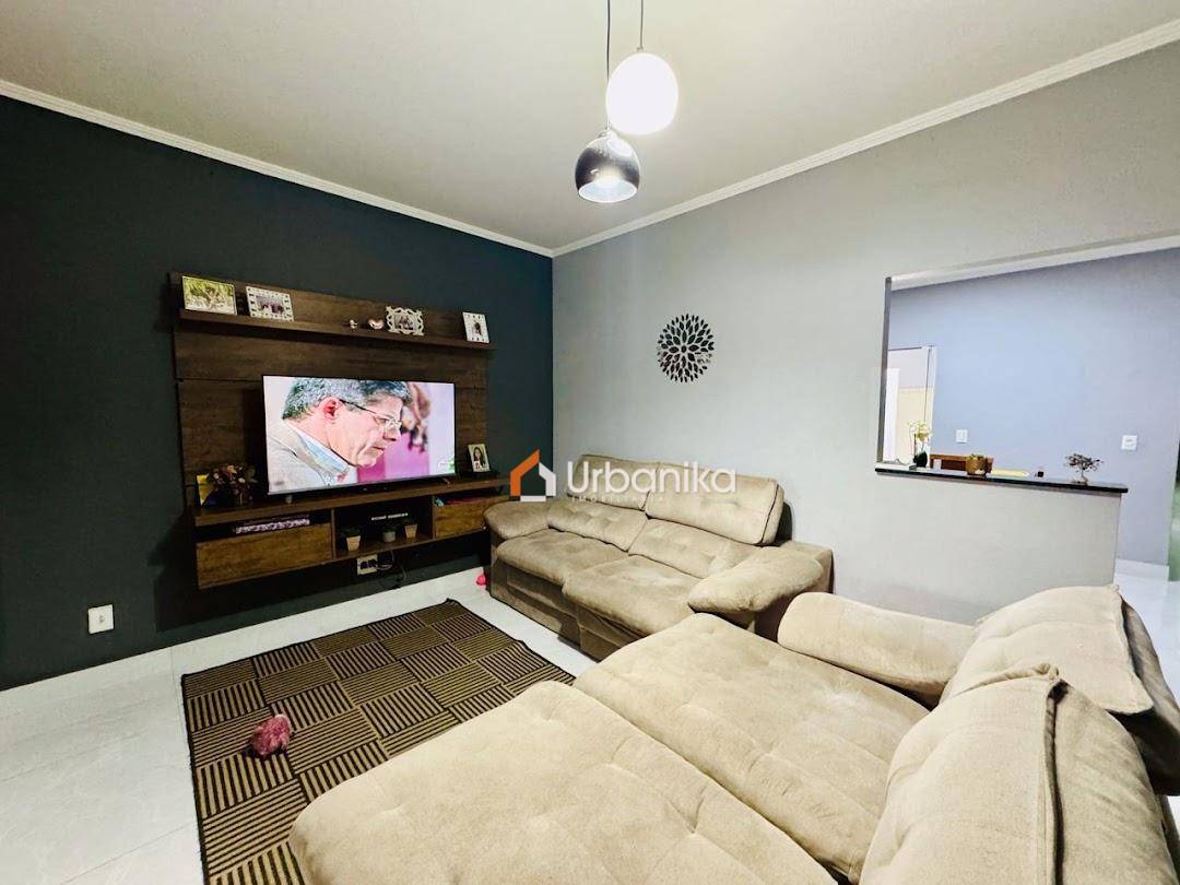 Casa, 3 quartos, 114 m² - Foto 2