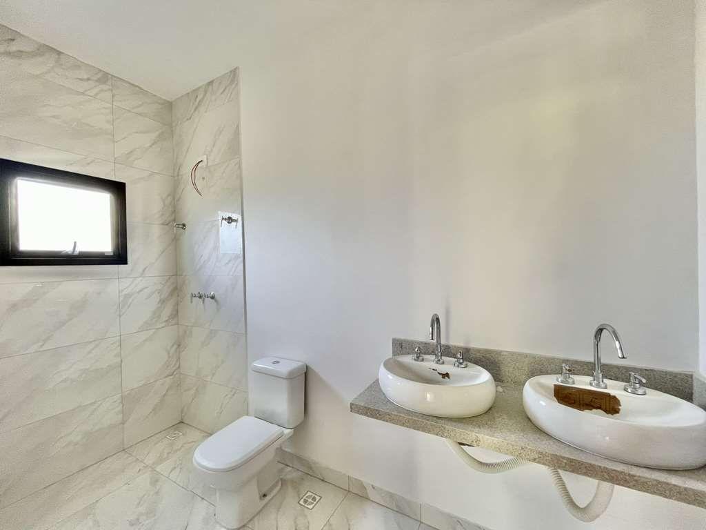 Casa à venda com 3 quartos, 230m² - Foto 22