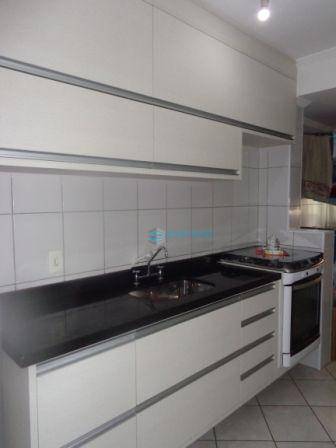 Apartamento à venda com 2 quartos, 70m² - Foto 6