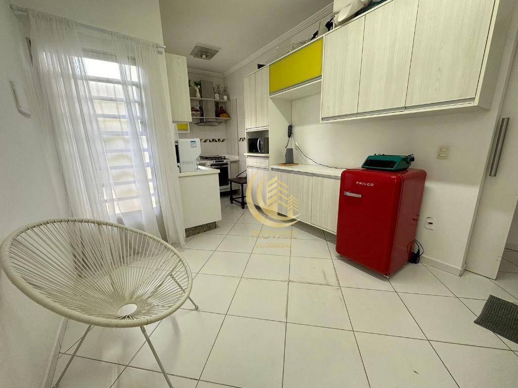 Casa à venda com 2 quartos, 100m² - Foto 5