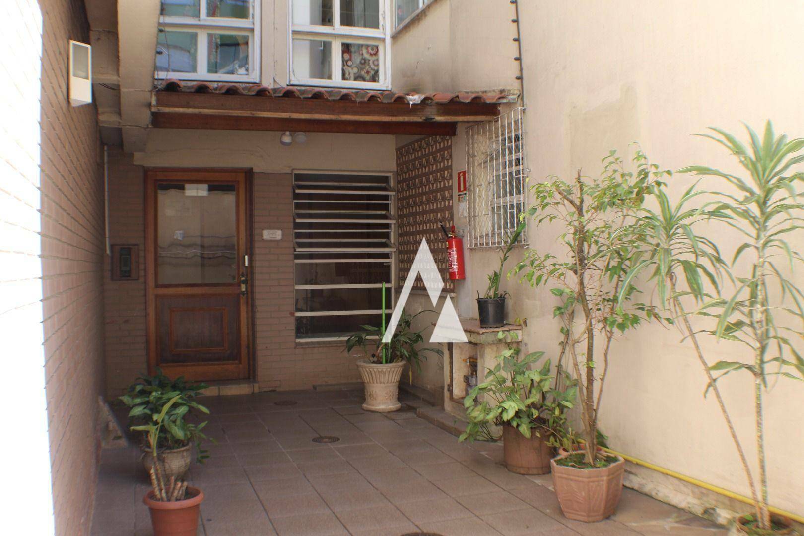 Apartamento à venda e aluguel com 1 quarto, 40m² - Foto 4