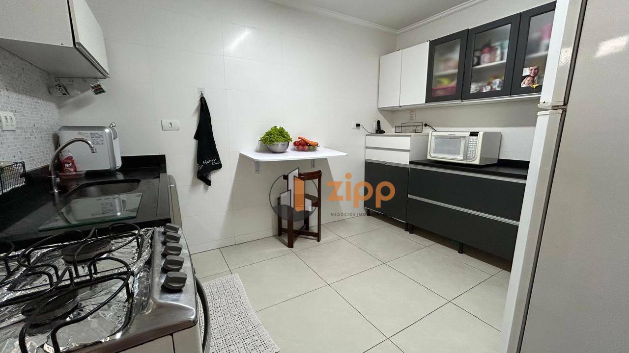 Apartamento à venda com 2 quartos, 70m² - Foto 19