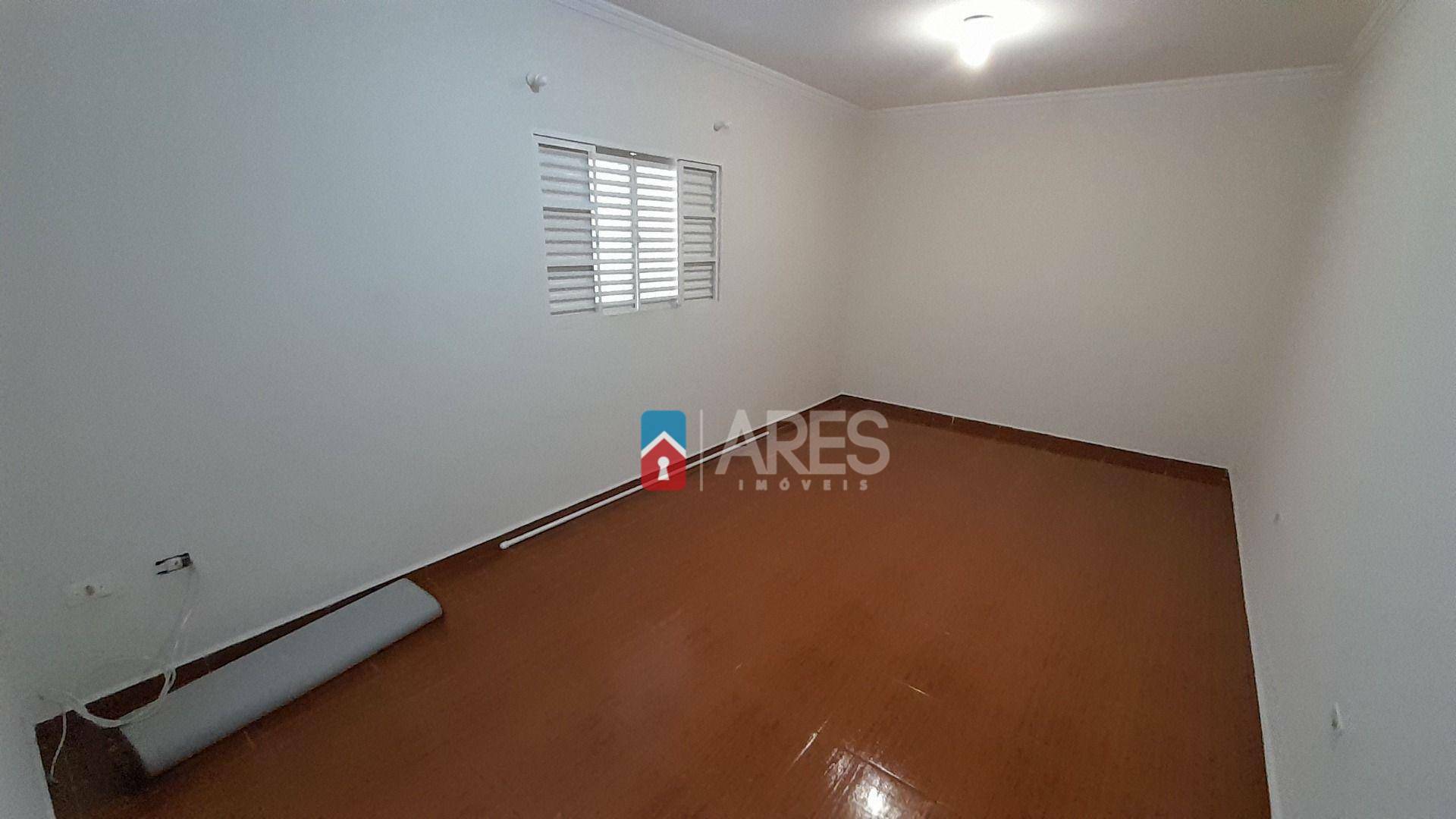 Casa para alugar com 3 quartos, 220m² - Foto 15