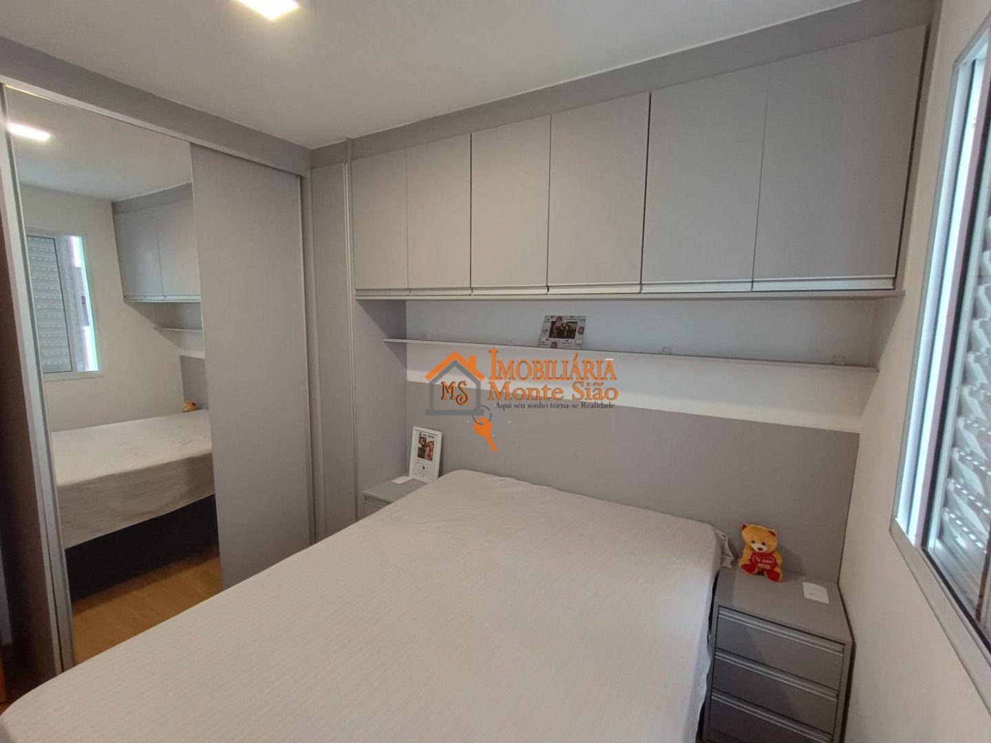 Apartamento à venda com 2 quartos, 40m² - Foto 13