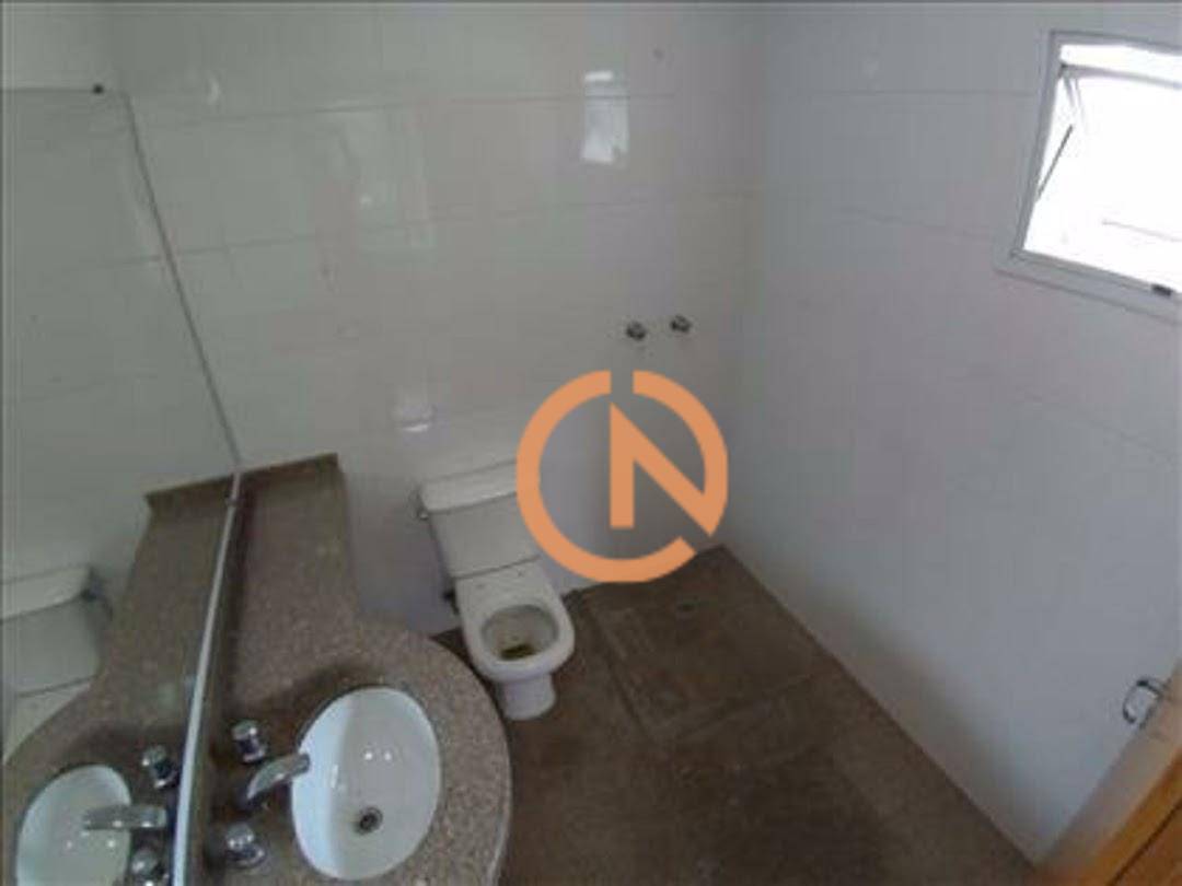 Casa à venda com 4 quartos, 217m² - Foto 18