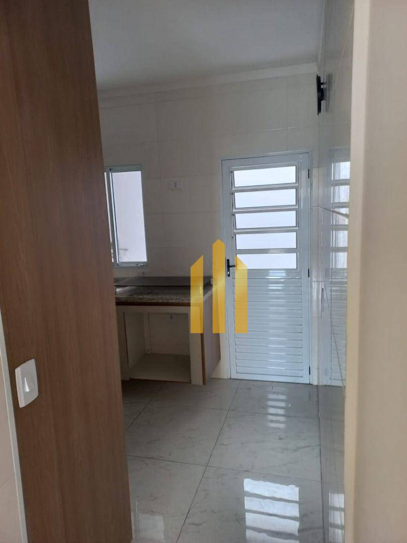 Sobrado à venda com 3 quartos, 180m² - Foto 57