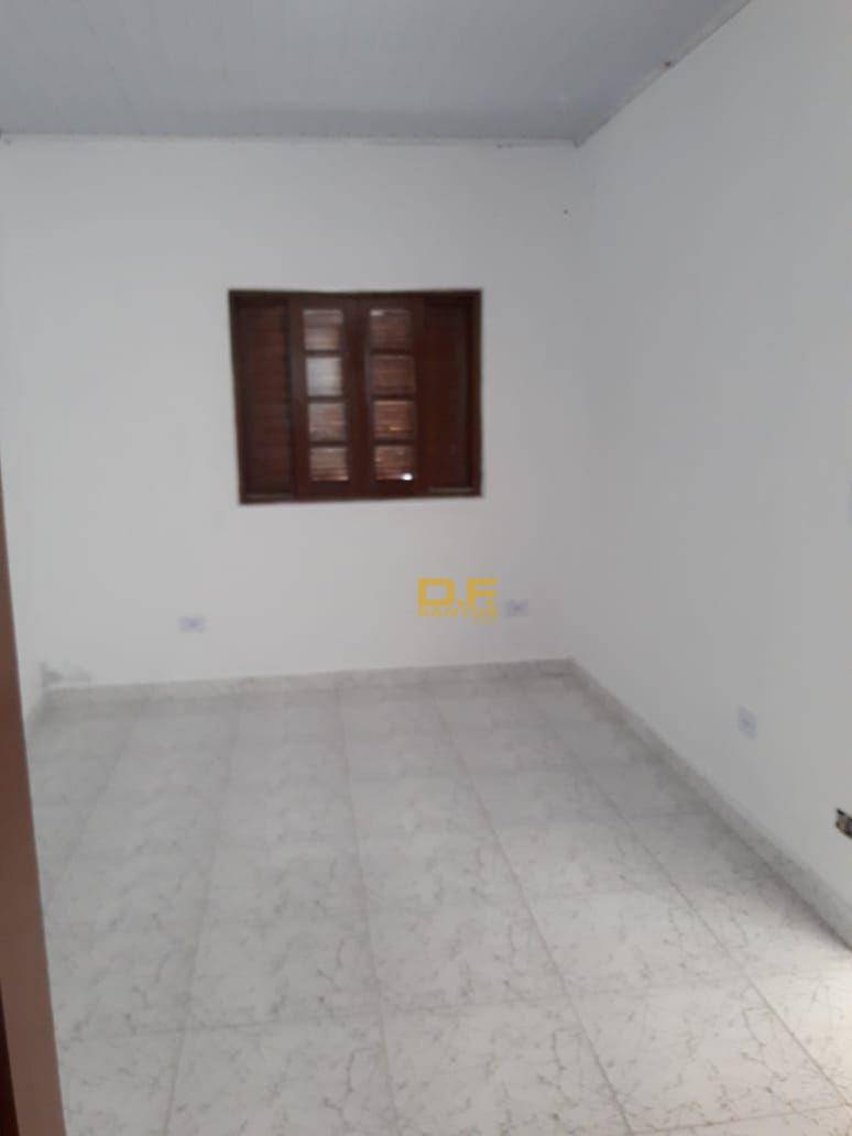 Casa à venda com 1 quarto, 1m² - Foto 2