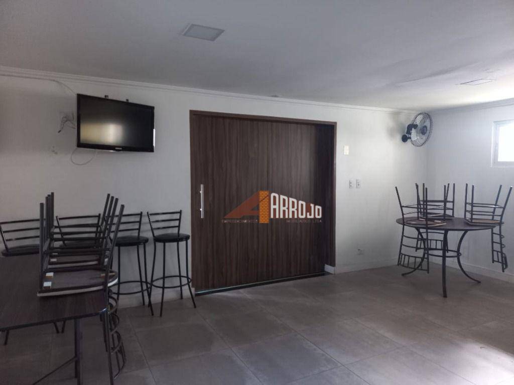 Apartamento à venda com 2 quartos, 56m² - Foto 15