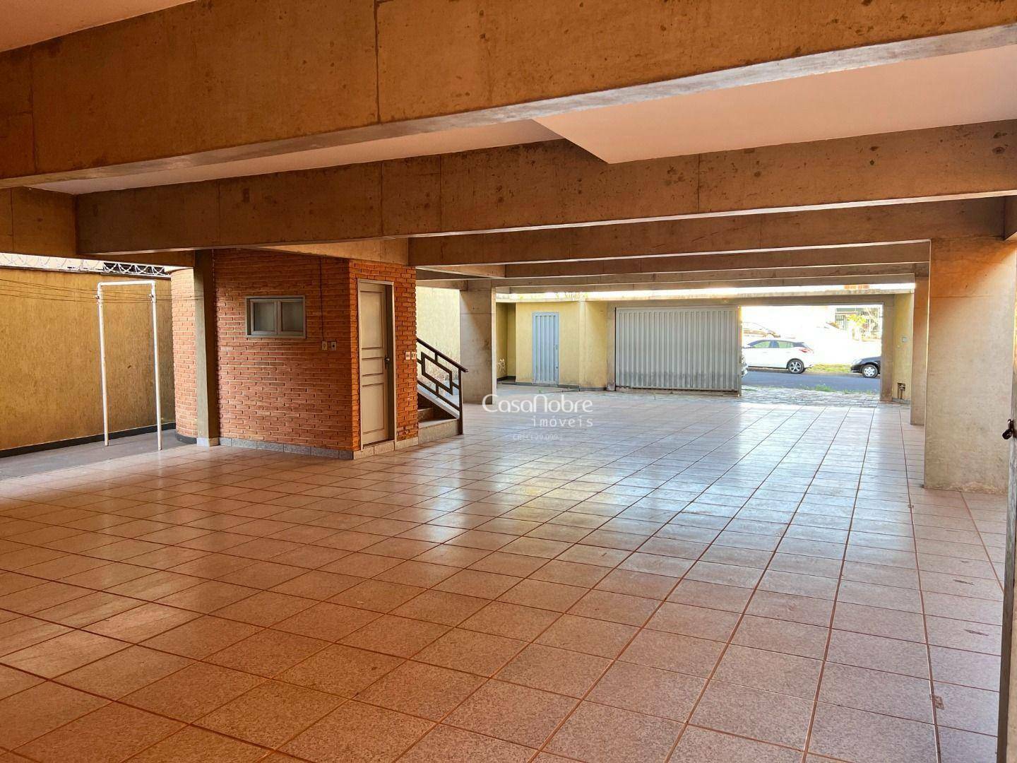 Casa à venda com 3 quartos, 414m² - Foto 4