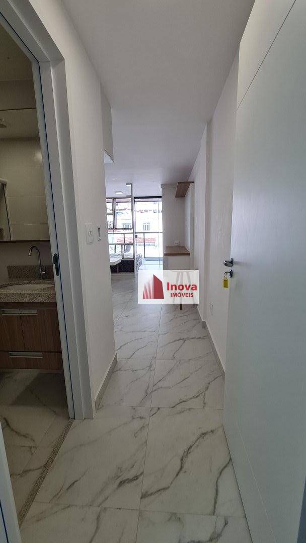 Apartamento à venda com 1 quarto, 32m² - Foto 4