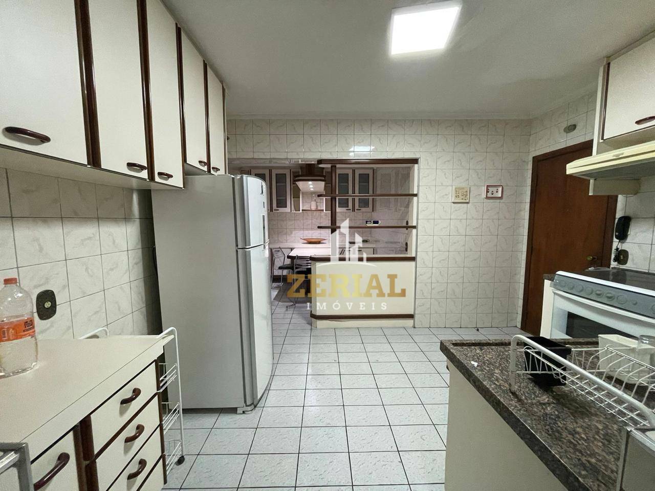 Apartamento à venda com 3 quartos, 150m² - Foto 8