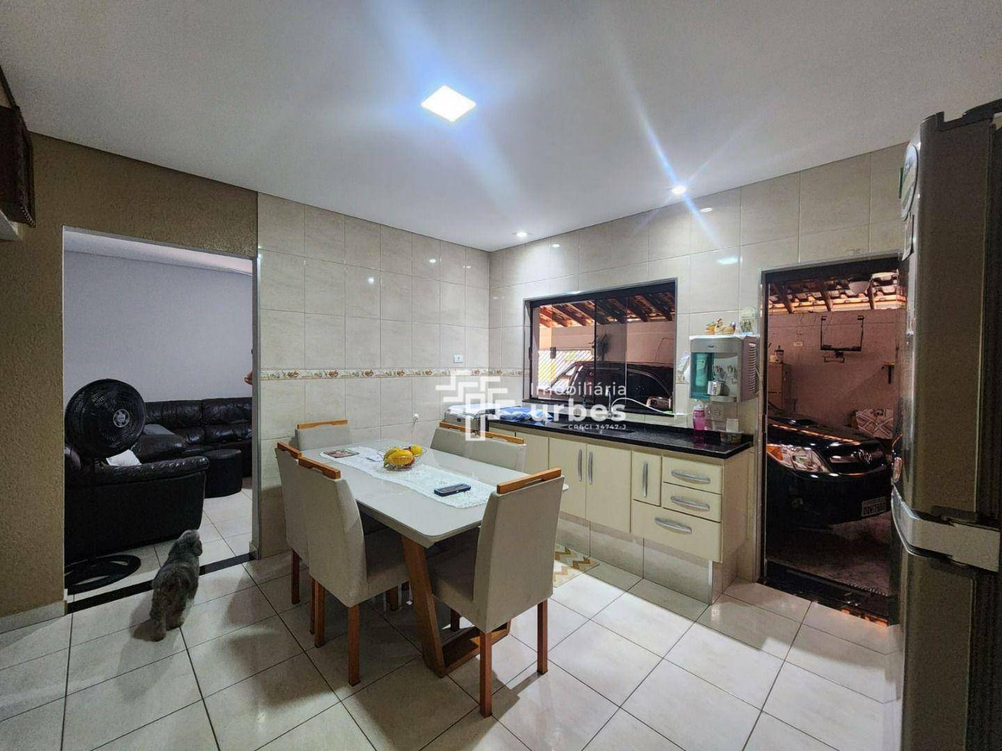 Casa à venda com 2 quartos, 90m² - Foto 5