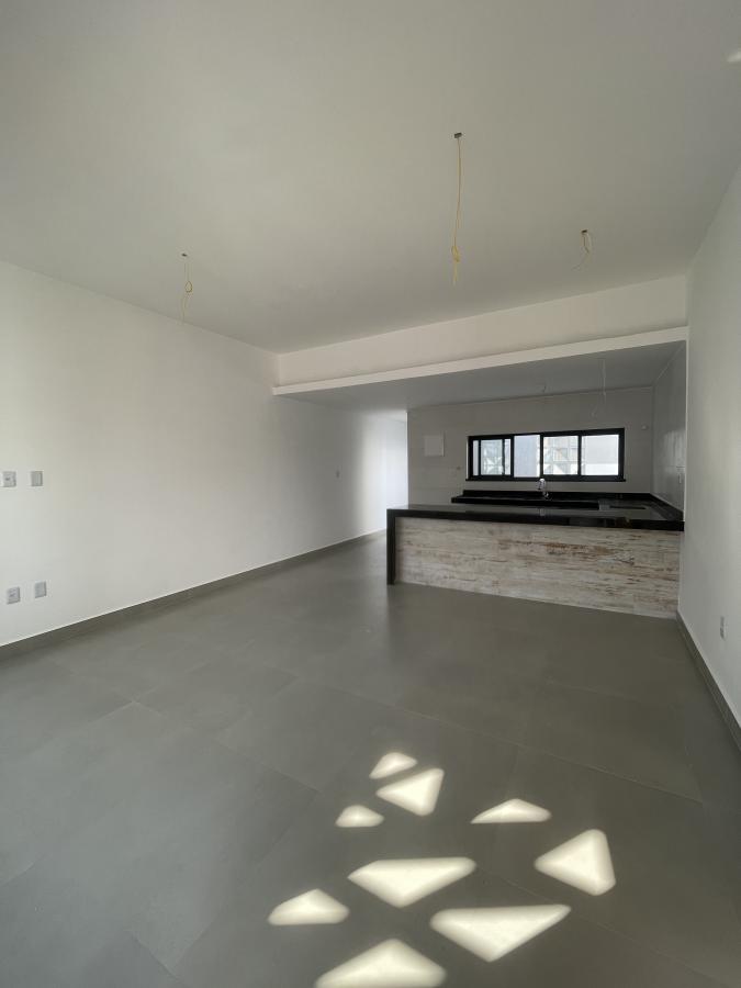 Casa à venda com 3 quartos, 240m² - Foto 5