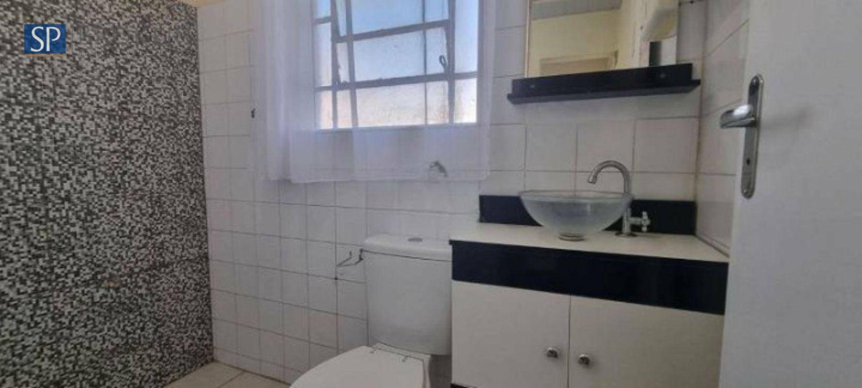 Casa à venda com 5 quartos, 98m² - Foto 15