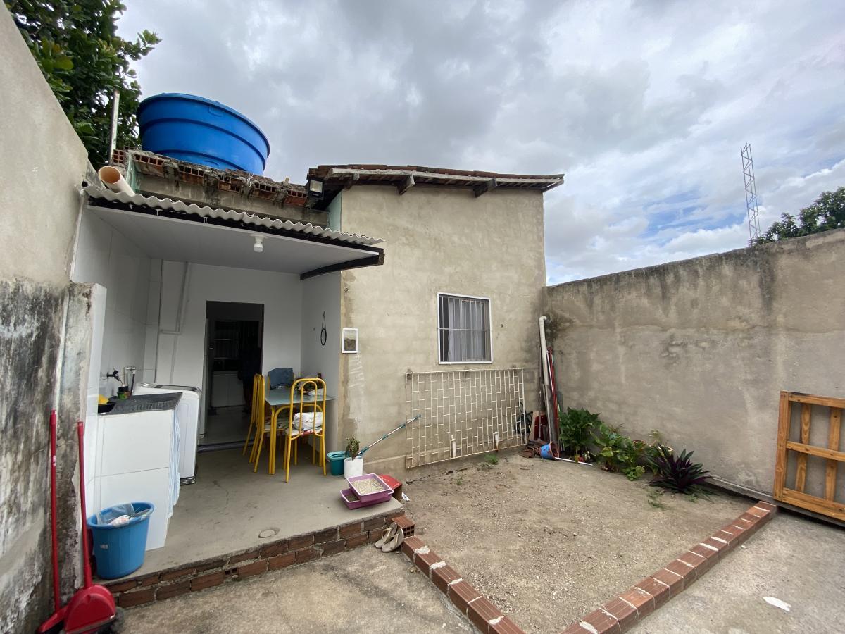 Casa à venda com 2 quartos, 184m² - Foto 10