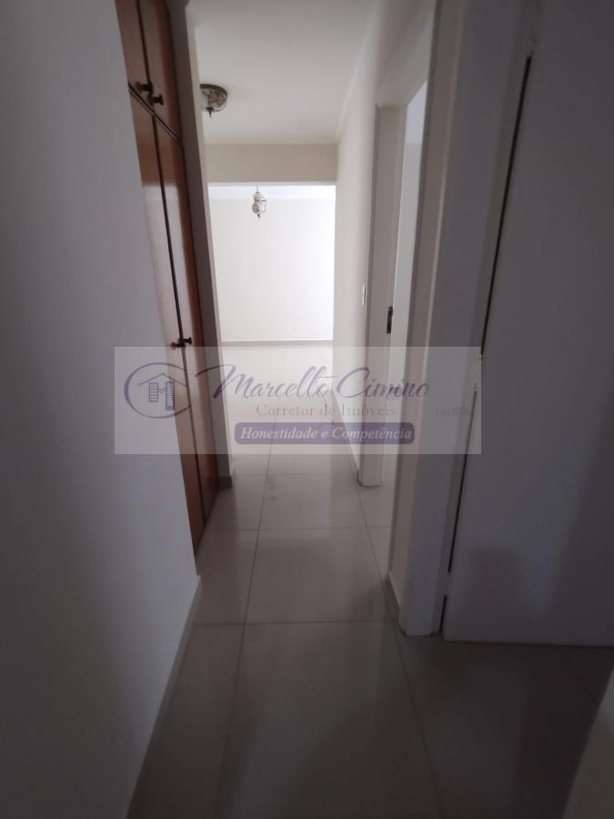 Apartamento para alugar com 2 quartos, 70m² - Foto 15