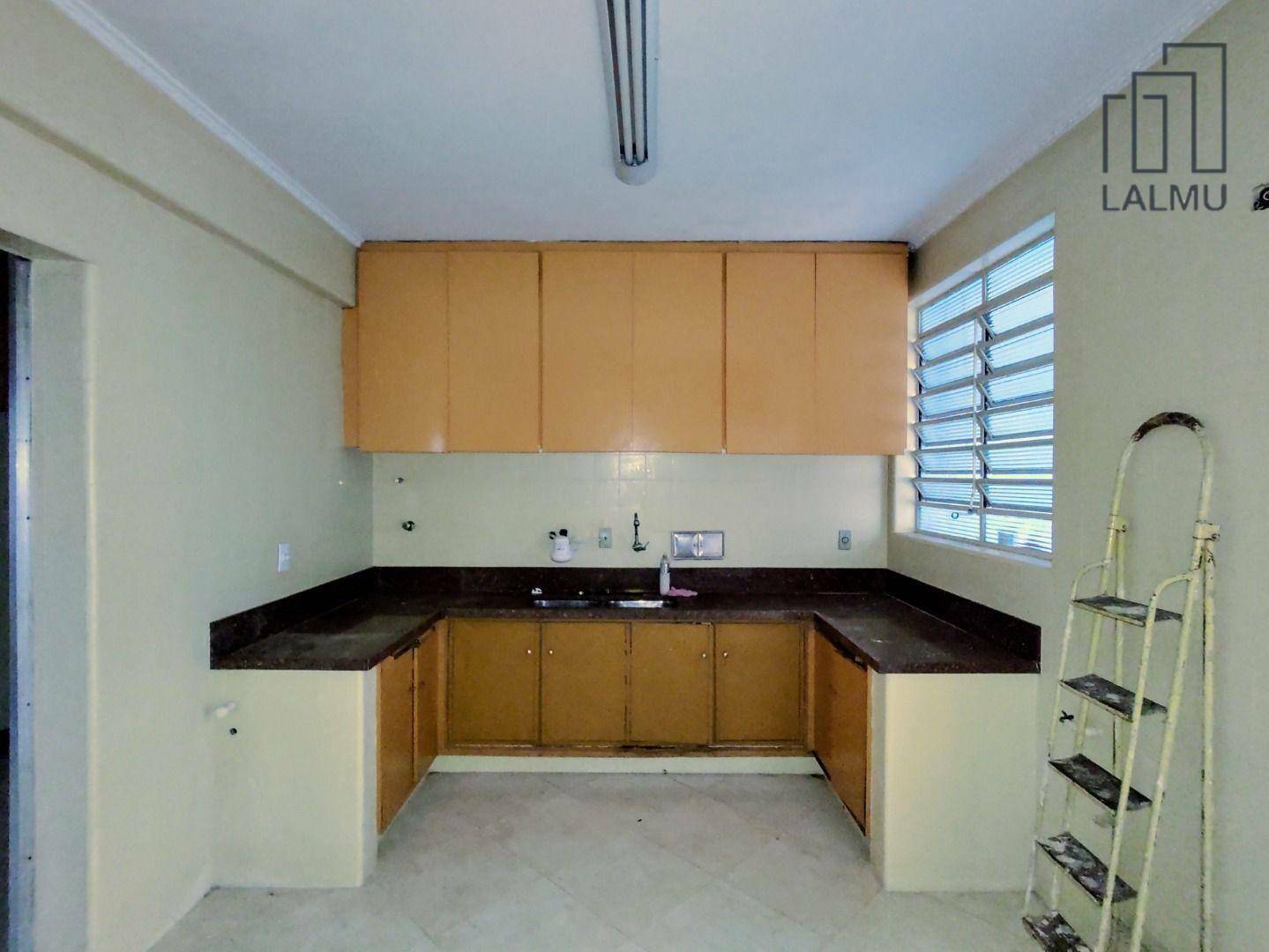 Sobrado para alugar com 3 quartos, 300m² - Foto 34