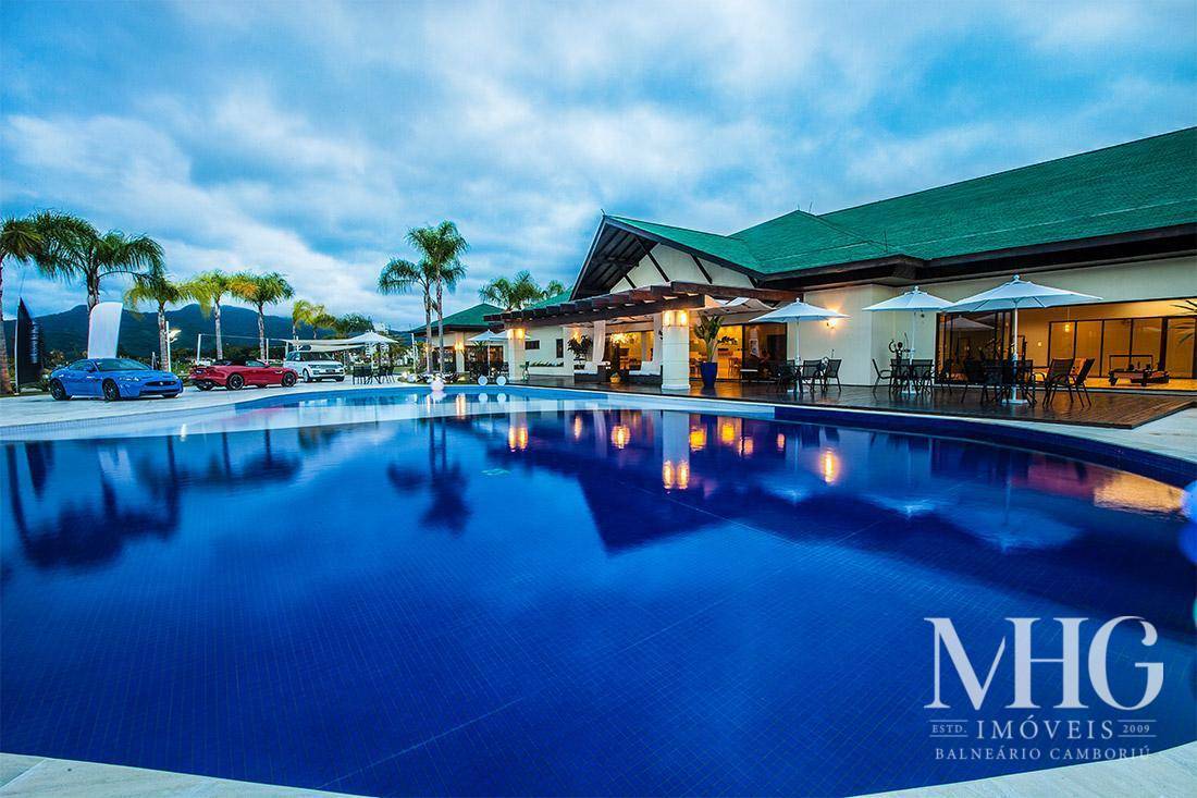Casa à venda com 4 quartos, 450m² - Foto 16