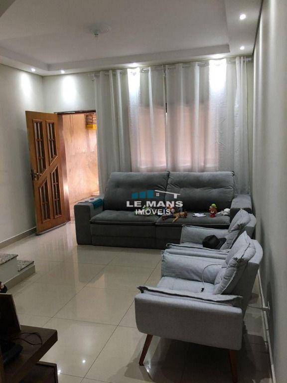 Casa à venda com 3 quartos, 241m² - Foto 5